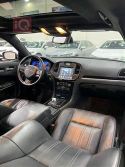 کرایسلەر 300